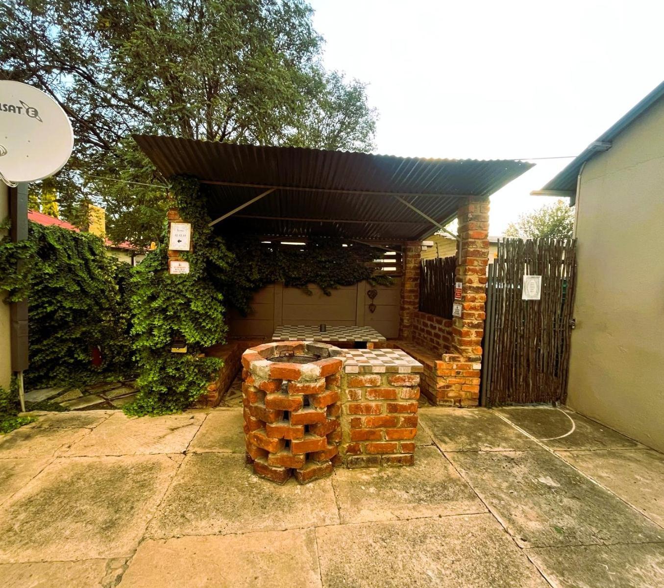 Edenville Guesthouse Lichtenburg Exteriér fotografie